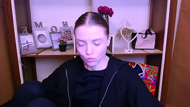 Snapshot of MissOliviaa_ chatting on 01/26/25, 07:53 MissOliviaa  online show from 01/26/25, 07:53