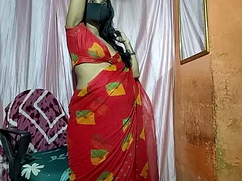 poojaxxx65 online show from 10/01/25, 11:00