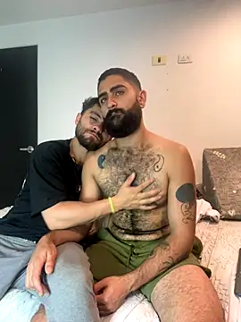 Snapshot of Drogamma chatting on 11/14/25, 12:31 Drogamma online show from 11/14/25, 12:31