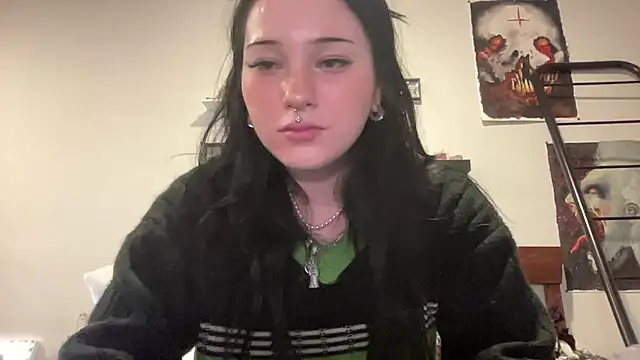 Silver Valentine online show from 01/14/25, 11:27