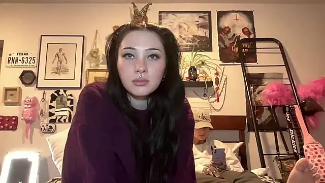 Silver Valentine online show from 02/21/25, 02:39