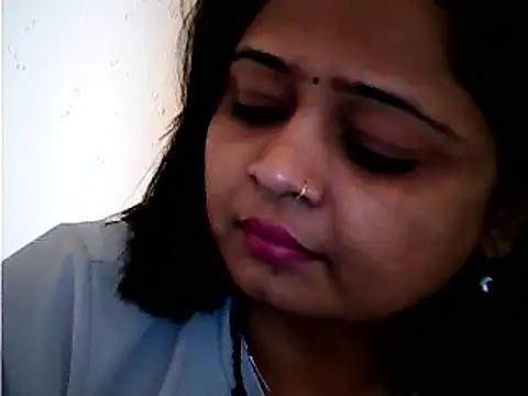 Snapshot of manvi199407 chatting on 03/05/25, 10:33 manvi199407 online show from 03/05/25, 10:33