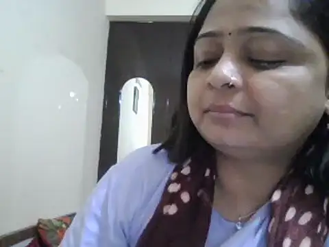 Snapshot of manvi199407 chatting on 03/06/25, 05:11 manvi199407 online show from 03/06/25, 05:11