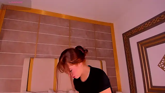 AbigailCarter online show from 10/28/25, 11:40