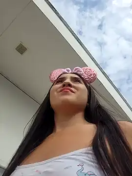 Snapshot of Matilda_russoo chatting on 03/16/25, 01:27 Matilda russoo online show from 03/16/25, 01:27