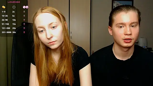 Snapshot of AliceStoneJhonyStone chatting on 02/17/25, 05:32 AliceStoneJhonyStone online show from 02/17/25, 05:32