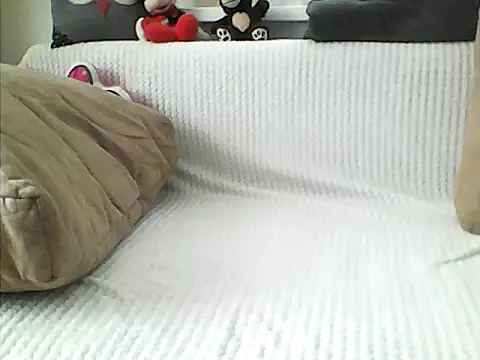 Snapshot of Lisak951 chatting on 09/17/25, 07:43 Lisak951 online show from 09/17/25, 07:43