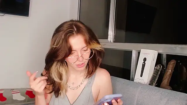 cherrybom969 online show from 12/31/24, 05:44