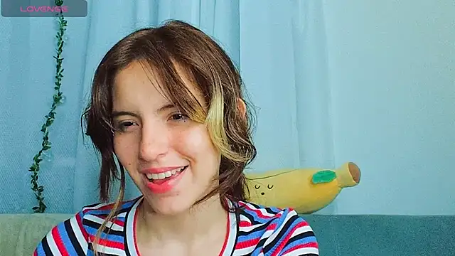 cherrybom969 online show from 02/04/25, 08:02