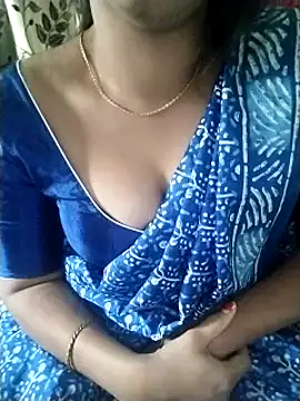 Snapshot of Sexy-Shalinii chatting on 01/24/25, 11:04 Sexy-Shalinii online show from 01/24/25, 11:04
