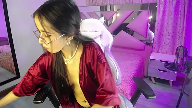 Mia Fischer online show from 01/12/25, 01:21
