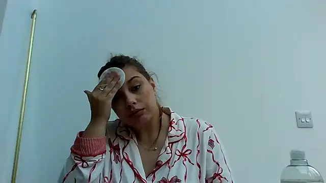 Snapshot of Krystal_Tx chatting on 10/17/25, 07:22 Krystal Tx online show from 10/17/25, 07:22