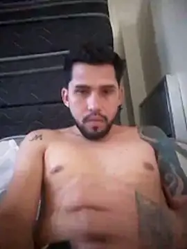 Snapshot of novinhobelem29 chatting on 11/15/25, 11:18 novinhobelem29 online show from 11/15/25, 11:18