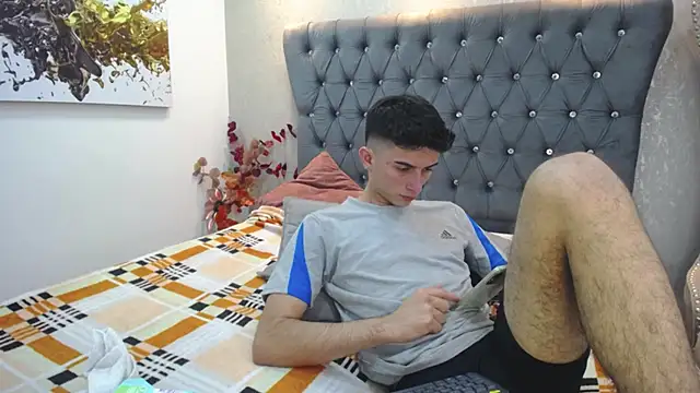 Snapshot of MrWilliseo chatting on 01/08/25, 01:32 MrWilliseo online show from 01/08/25, 01:32