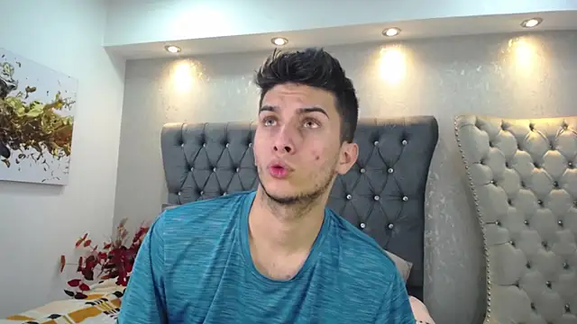 Snapshot of MrWilliseo chatting on 02/05/25, 08:04 MrWilliseo online show from 02/05/25, 08:04