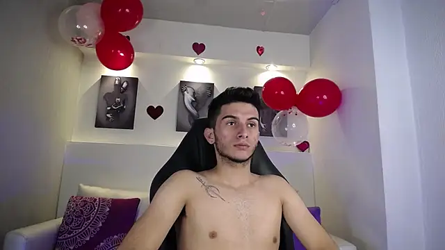 Snapshot of MrWilliseo chatting on 02/19/25, 02:01 MrWilliseo online show from 02/19/25, 02:01