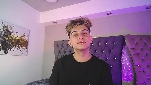 Snapshot of MrWilliseo chatting on 09/24/25, 02:15 MrWilliseo online show from 09/24/25, 02:15