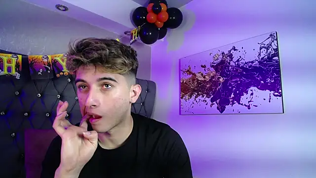 Snapshot of MrWilliseo chatting on 10/16/25, 01:34 MrWilliseo online show from 10/16/25, 01:34