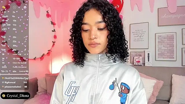 Crystal Dluna online show from 02/19/25, 03:27