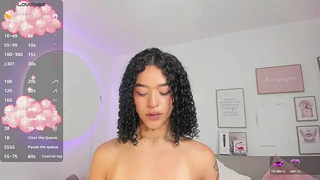 Crystal Dluna online show from 03/04/25, 03:37