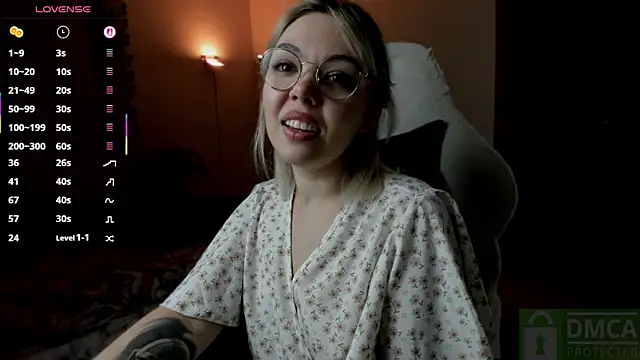 Snapshot of whoa-hoa-hoa-hoa-hoa chatting on 10/16/25, 09:05 whoa-hoa-hoa-hoa-hoa online show from 10/16/25, 09:05