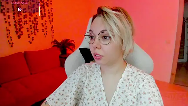 Snapshot of whoa-hoa-hoa-hoa-hoa chatting on 11/04/25, 02:38 whoa-hoa-hoa-hoa-hoa online show from 11/04/25, 02:38