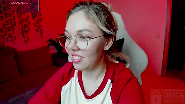 Snapshot of whoa-hoa-hoa-hoa-hoa chatting on 11/07/25, 02:28 whoa-hoa-hoa-hoa-hoa online show from 11/07/25, 02:28