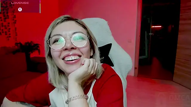 Snapshot of whoa-hoa-hoa-hoa-hoa chatting on 11/09/25, 02:37 whoa-hoa-hoa-hoa-hoa online show from 11/09/25, 02:37