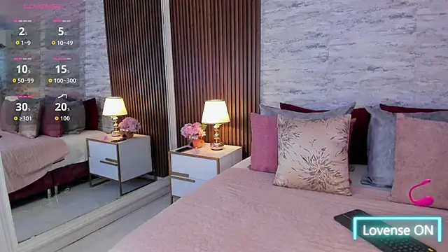 Snapshot of MadisonHunter2024 chatting on 11/10/25, 07:46 MadisonHunter2024 online show from 11/10/25, 07:46