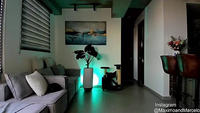 Snapshot of Maximo_Marcelo chatting on 02/20/25, 10:59 Maximo Marcelo online show from 02/20/25, 10:59
