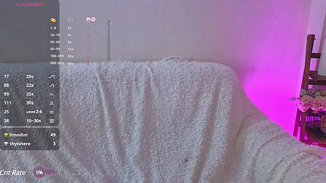 Snapshot of moonlight8_ chatting on 02/10/25, 02:05 moonlight8 online show from 02/10/25, 02:05