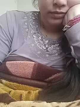 Snapshot of rituu07 chatting on 02/18/25, 04:04 rituu07 online show from 02/18/25, 04:04