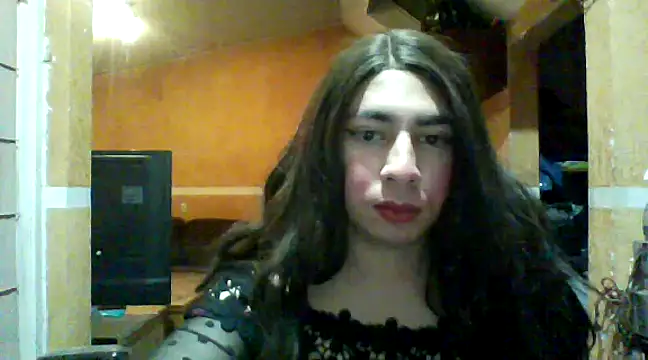 Snapshot of Yasmin_Paez99 chatting on 01/05/25, 04:04 Yasmin Paez99 online show from 01/05/25, 04:04