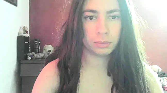 Snapshot of Yasmin_Paez99 chatting on 01/25/25, 08:53 Yasmin Paez99 online show from 01/25/25, 08:53