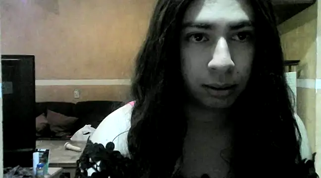 Snapshot of Yasmin_Paez99 chatting on 03/02/25, 02:19 Yasmin Paez99 online show from 03/02/25, 02:19