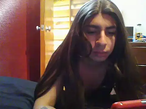 Snapshot of Yasmin_Paez99 chatting on 10/21/25, 07:25 Yasmin Paez99 online show from 10/21/25, 07:25