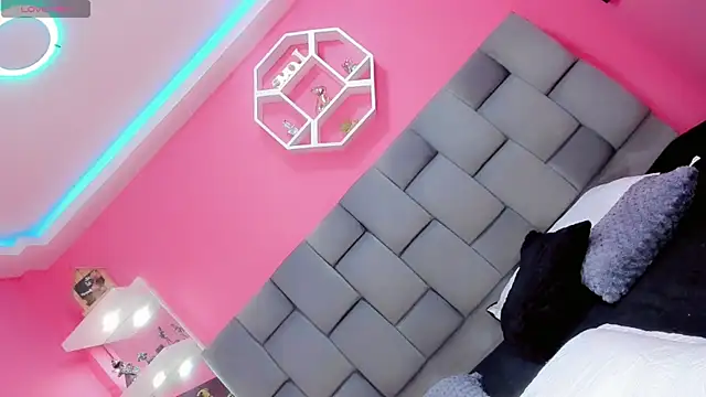 Shanelengel online show from 01/11/25, 08:43