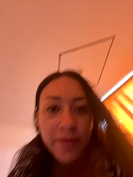 Snapshot of Little_aphrodite chatting on 10/10/25, 06:07 Little aphrodite online show from 10/10/25, 06:07