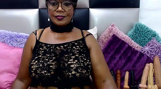 Snapshot of MATURExxxASS chatting on 02/07/25, 06:56 MATURExxxASS online show from 02/07/25, 06:56