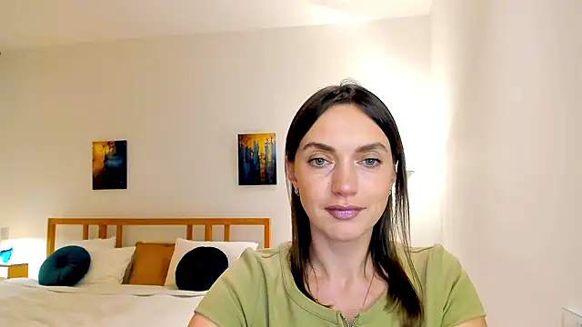 LovelyeeMia online show from 12/07/24, 06:15
