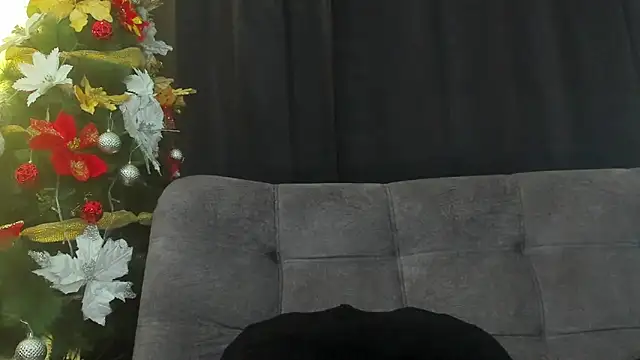 Snapshot of Zionmattis chatting on 12/22/24, 01:12 Zionmattis online show from 12/22/24, 01:12