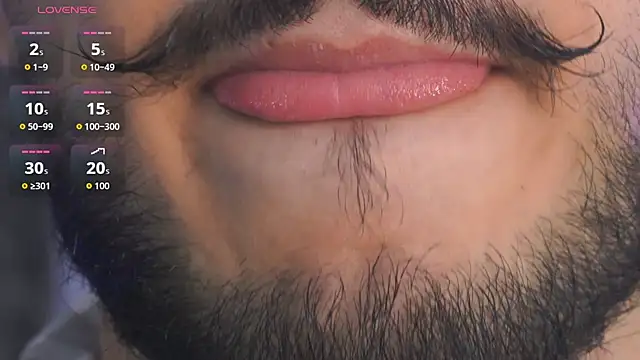 Snapshot of Zionmattis chatting on 11/08/25, 11:36 Zionmattis online show from 11/08/25, 11:36