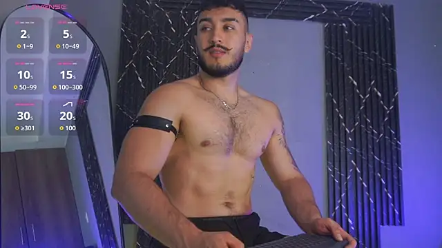 Snapshot of Zionmattis chatting on 11/14/25, 01:15 Zionmattis online show from 11/14/25, 01:15