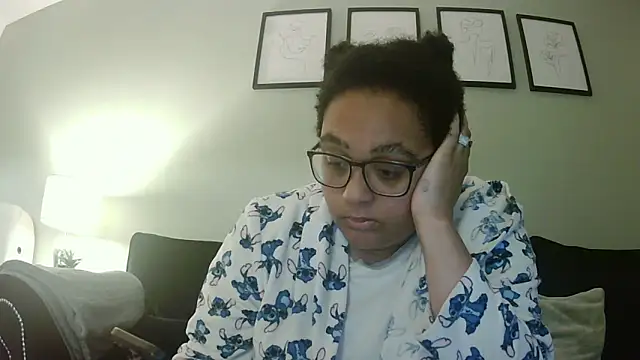 vanilla chocolate23 online show from 10/20/25, 06:58