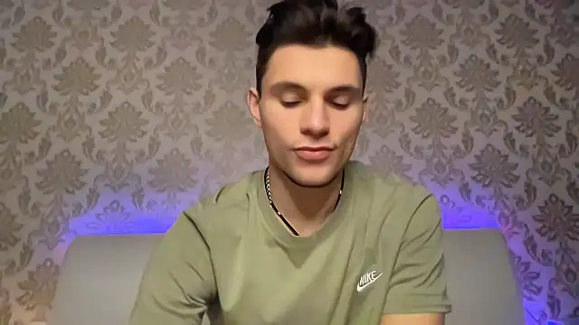 denlover1 online show from 01/23/25, 03:22