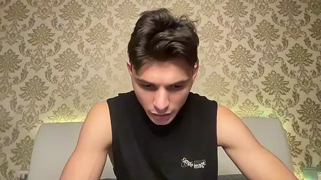 denlover1 online show from 02/21/25, 03:32