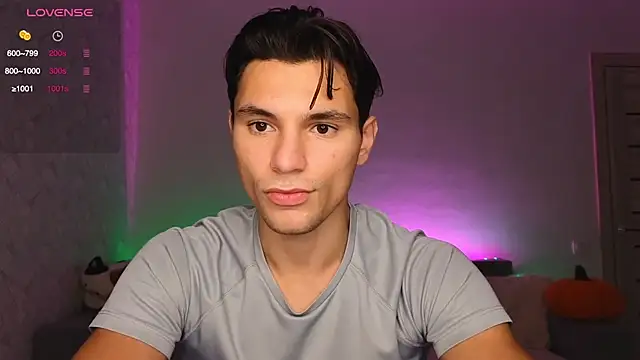 denlover1 online show from 10/20/25, 04:02