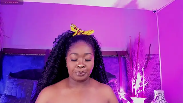 zoe 23  online show from 01/21/25, 11:35