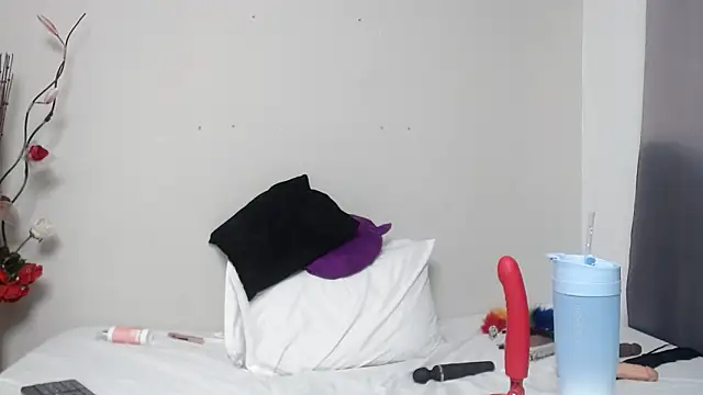 Nicol Love0 online show from 01/25/25, 10:50