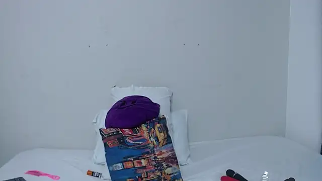 Nicol Love0 online show from 03/22/25, 11:11